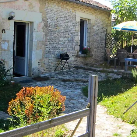 Maison De Charme Avec Cheminee Et Jardin A Prázdninový dům