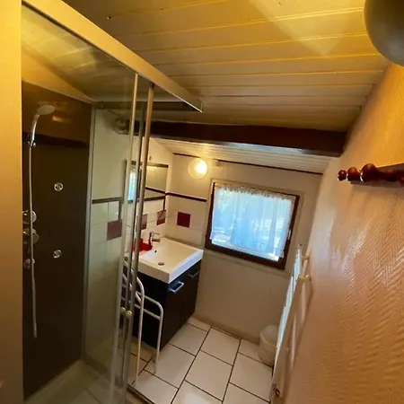 Сasa de vacaciones Maison De Charme Avec Cheminee Et Jardin A *