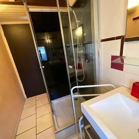 Prázdninový dům Maison De Charme Avec Cheminee Et Jardin A *
